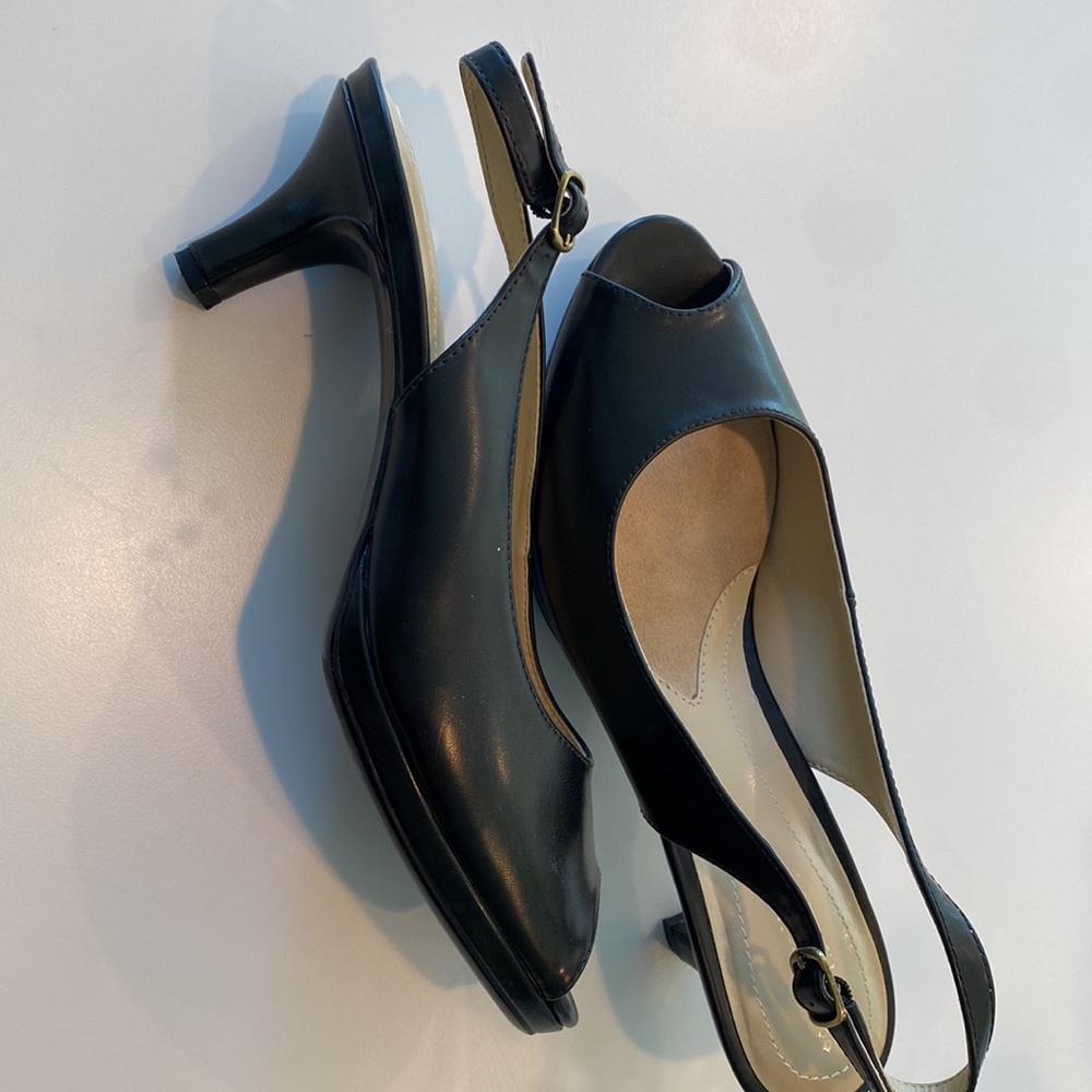 NATURALIZER Happie peep toe slingback black size 9.5 nwot